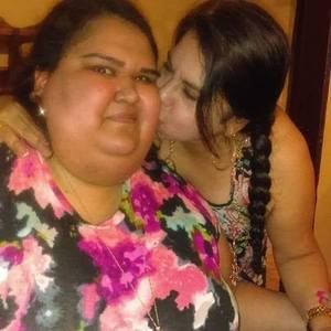 Meet your Posher, Flora